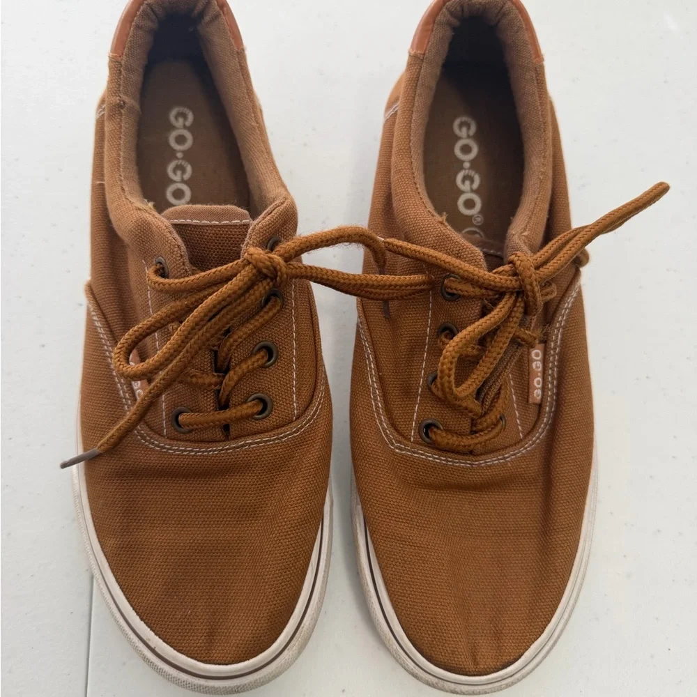 GO-GO Canvas Lace-Up Sneakers in Rust Brown